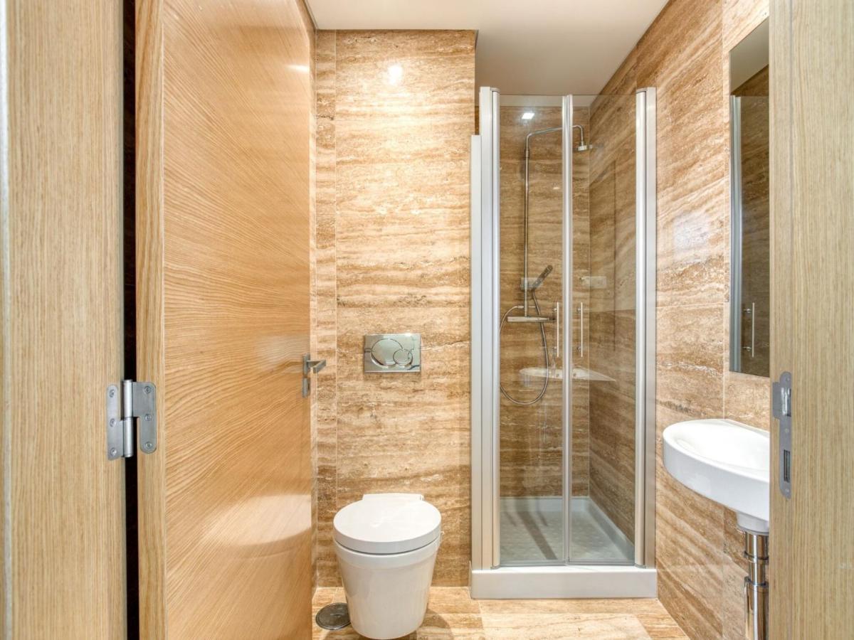 Modern Holiday Home In Salir Do Porto With Swimming Pool Salir de Porto Bagian luar foto