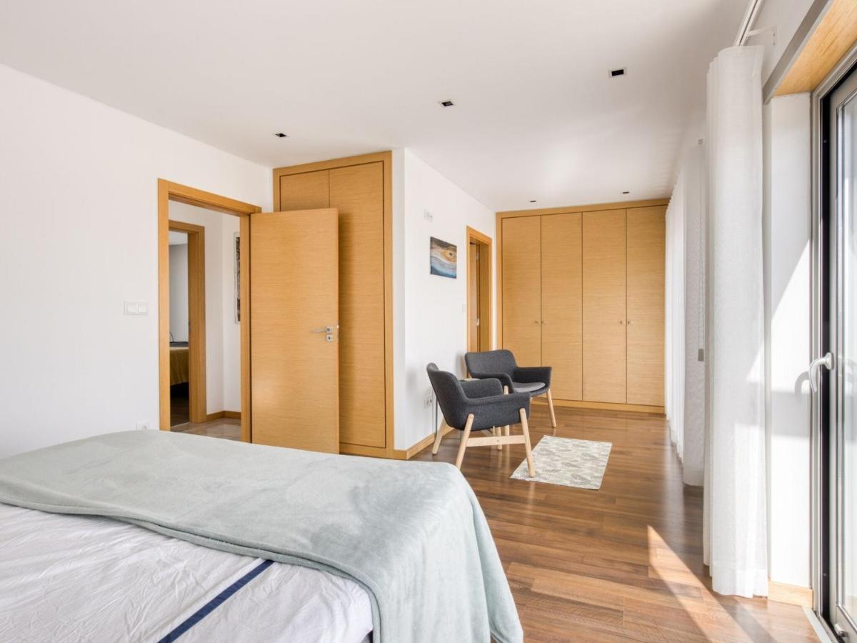 Modern Holiday Home In Salir Do Porto With Swimming Pool Salir de Porto Bagian luar foto