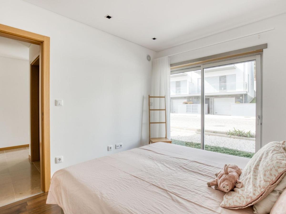 Modern Holiday Home In Salir Do Porto With Swimming Pool Salir de Porto Bagian luar foto